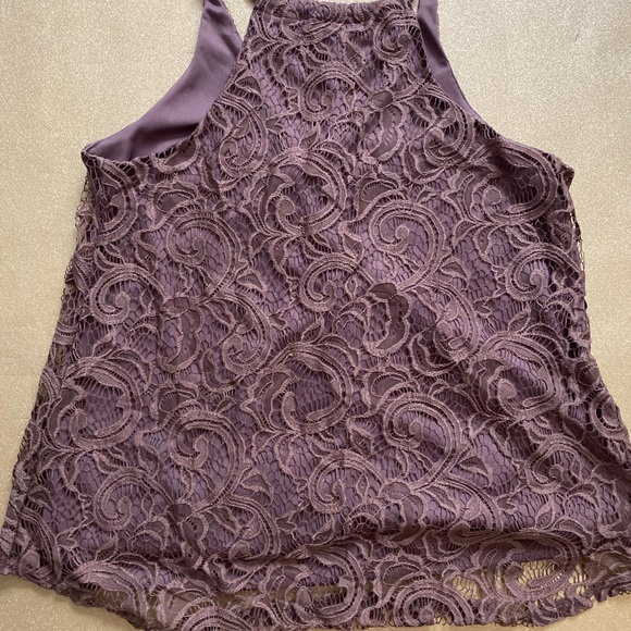 Lavender Brown Thick Lace Detailing Flowy Tank Top - Picture 5 of 5